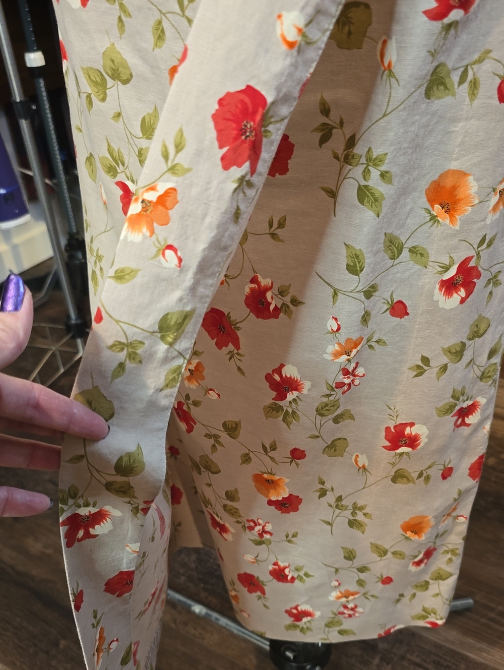 Chaus Floral Midi faux wrap Skirt in Cream with Red & Orange Blooms sz 6 - Picture 3 of 9
